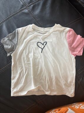 SHEIN White Tee with Pink & Gray Colorblock Sleeves and Heart